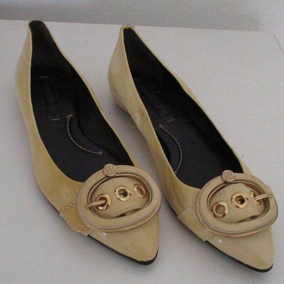 BCBGMaxAzria "Emly" Womens Gold Patent Leather Ballet Flat NWT - 6M or 36 EUR - Picture 15 of 16